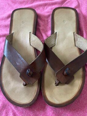 Leather Hand Made Thong Women Sandals  Sz 6-7   - NWT